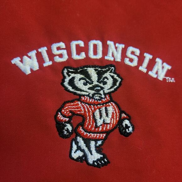 Wisconsin Badgers Windbreaker Pullover Jacket 2XL White Bear Embroidered Logo - Picture 2 of 6
